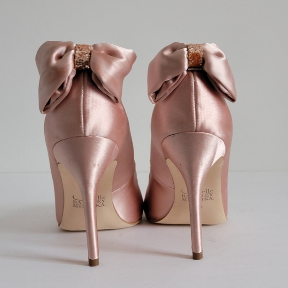 Belle Badgley Mischka Satin Bowed Peep Toe Pumps -  Champagne - Picture 2 of 8